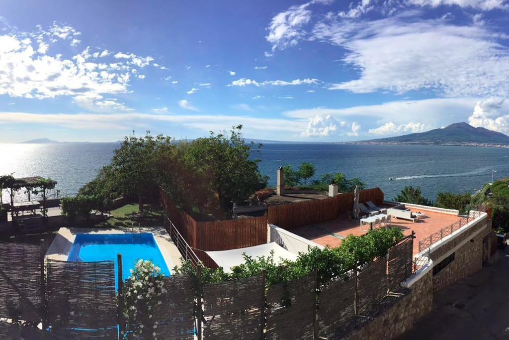 ויקו אקוונסה Villa Bikini On Sorrento Coast מראה חיצוני תמונה