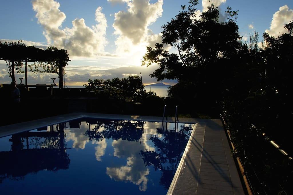 ויקו אקוונסה Villa Bikini On Sorrento Coast מראה חיצוני תמונה