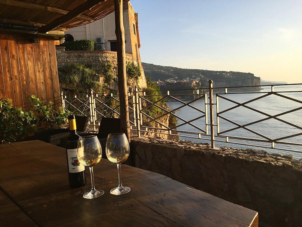 ויקו אקוונסה Villa Bikini On Sorrento Coast מראה חיצוני תמונה